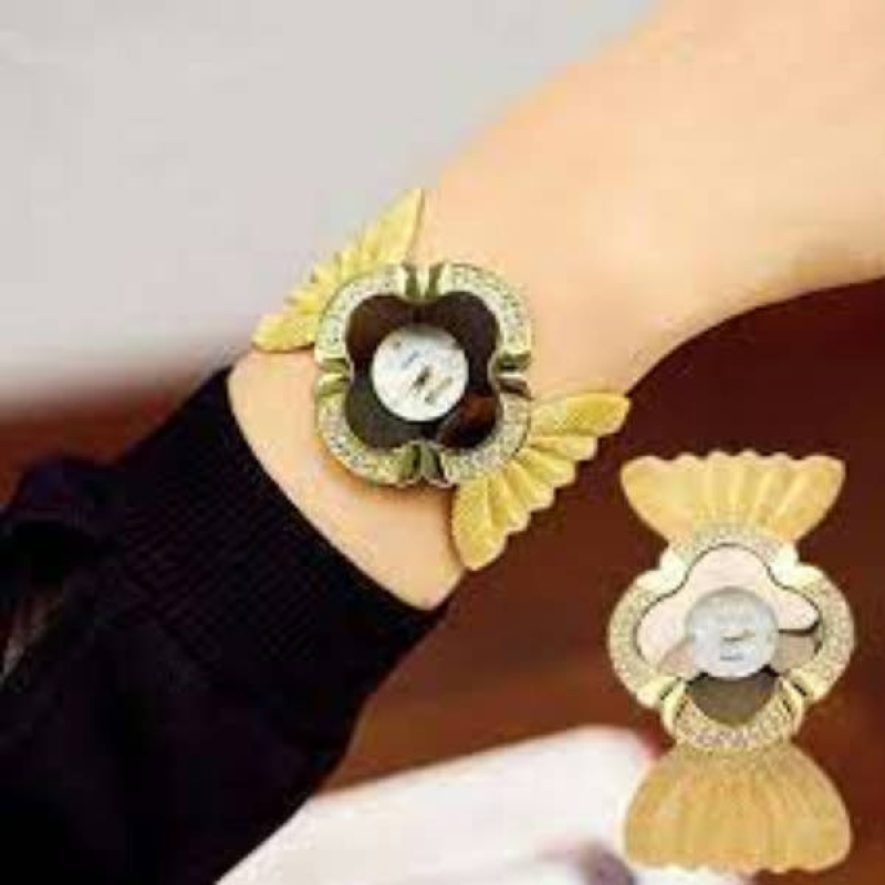 Elegant Butterfly Gold Watch..